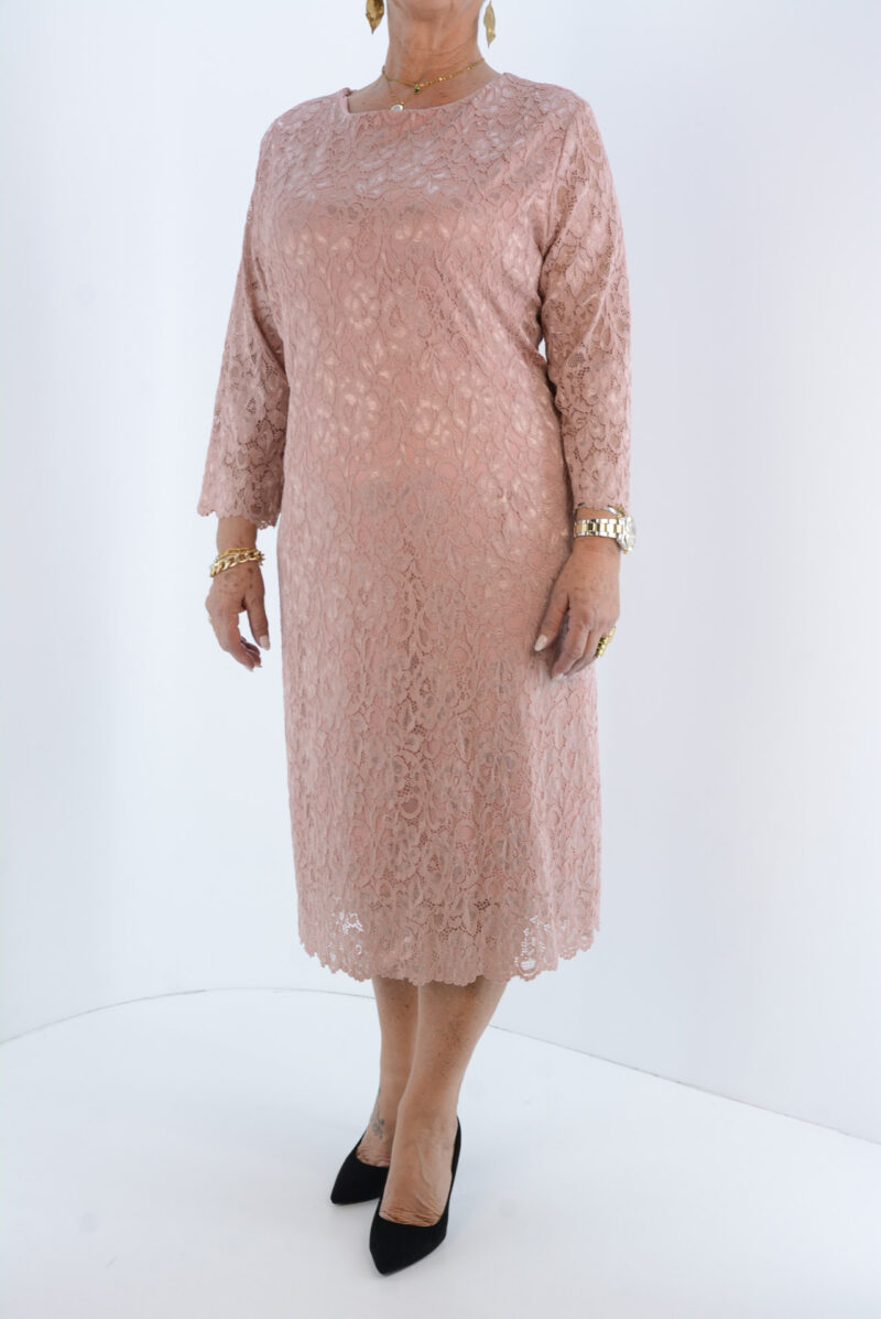 Φόρεμα δαντέλα με τρουακάρ μανίκι κωδ. 2243 μπροστινή όψη