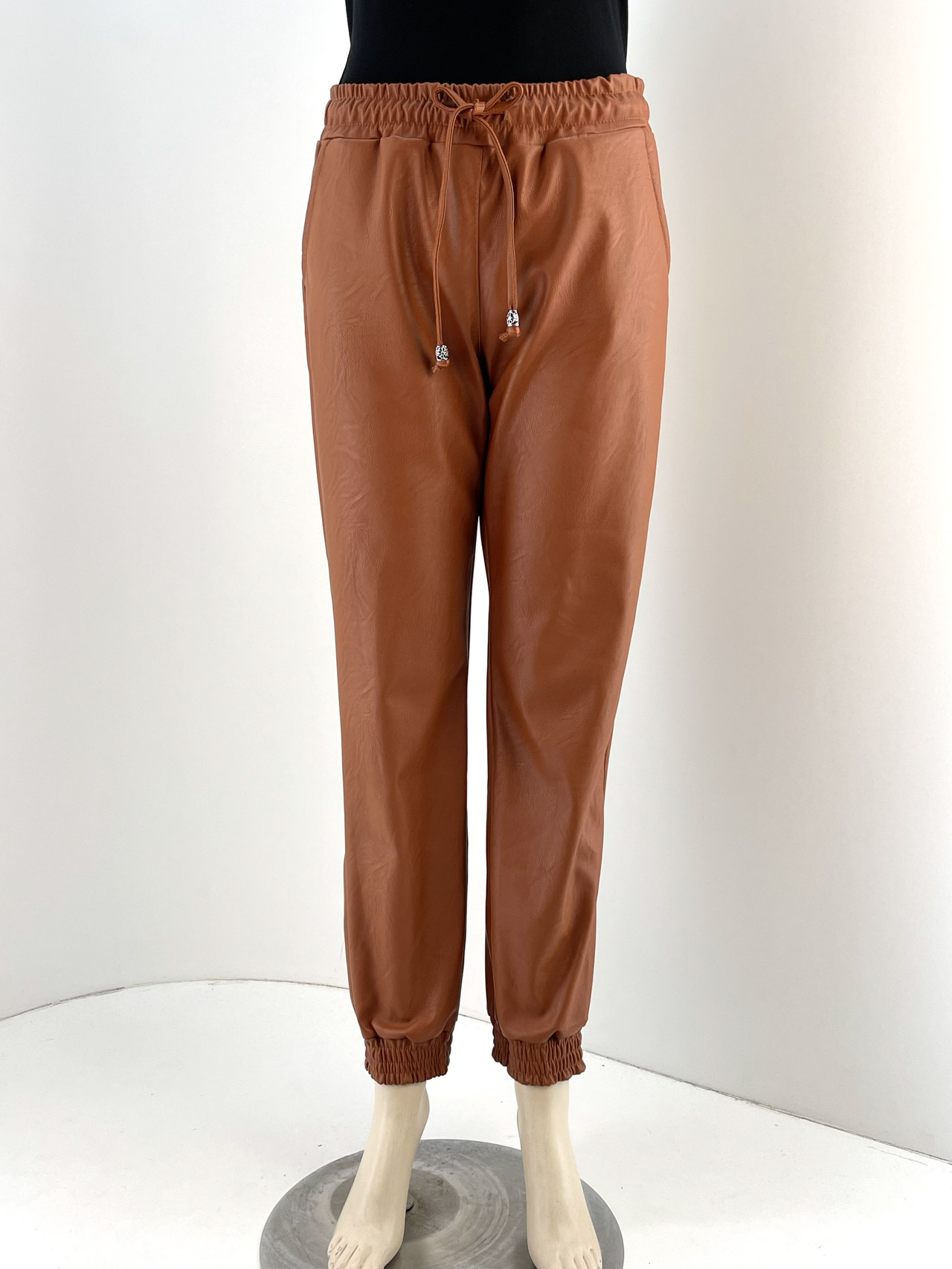 Leatherette pants female code 9283 front view
