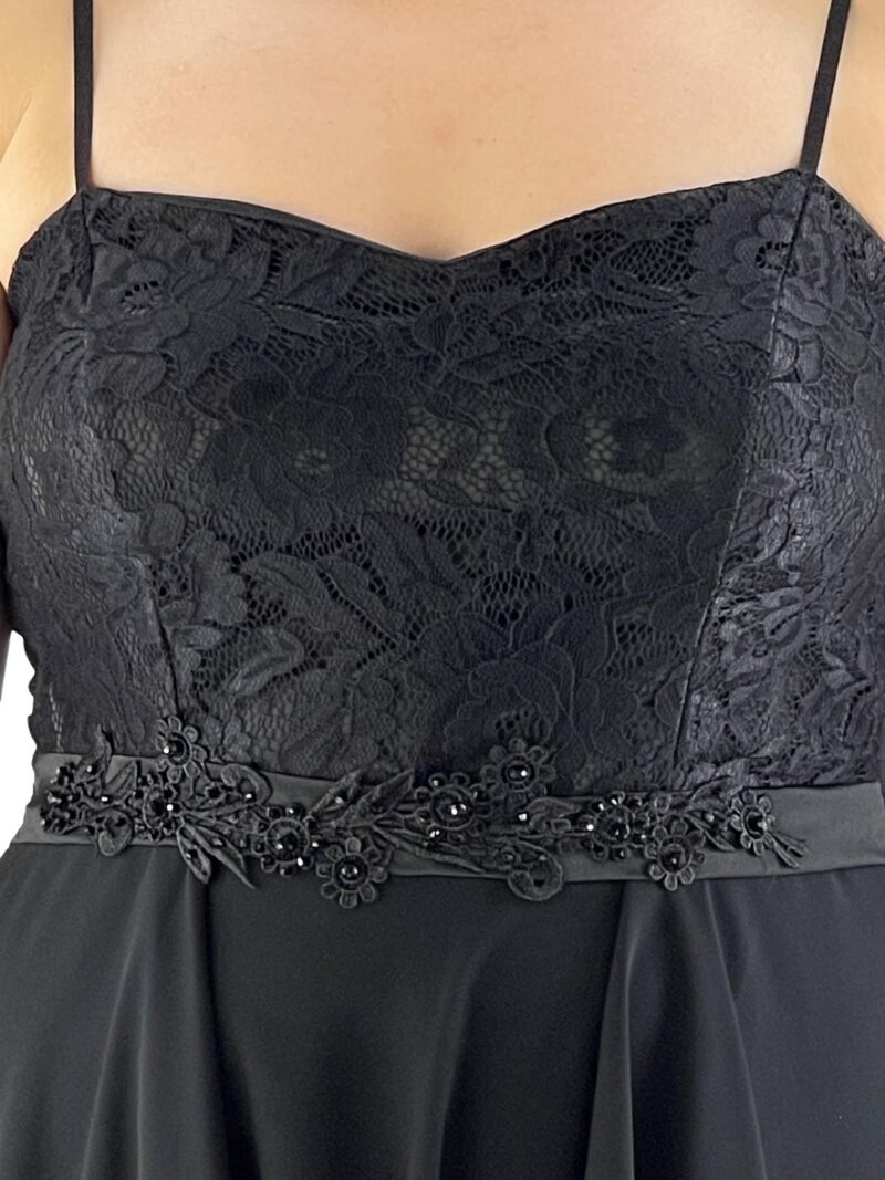 Φόρεμα αμπιγιέ κοντό με δαντέλα κωδ. 16375 μπούστο- μαύρο