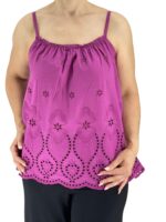 Μπλούζα μπροντερί μονόχρωμη με ραντάκι-ματζέντα