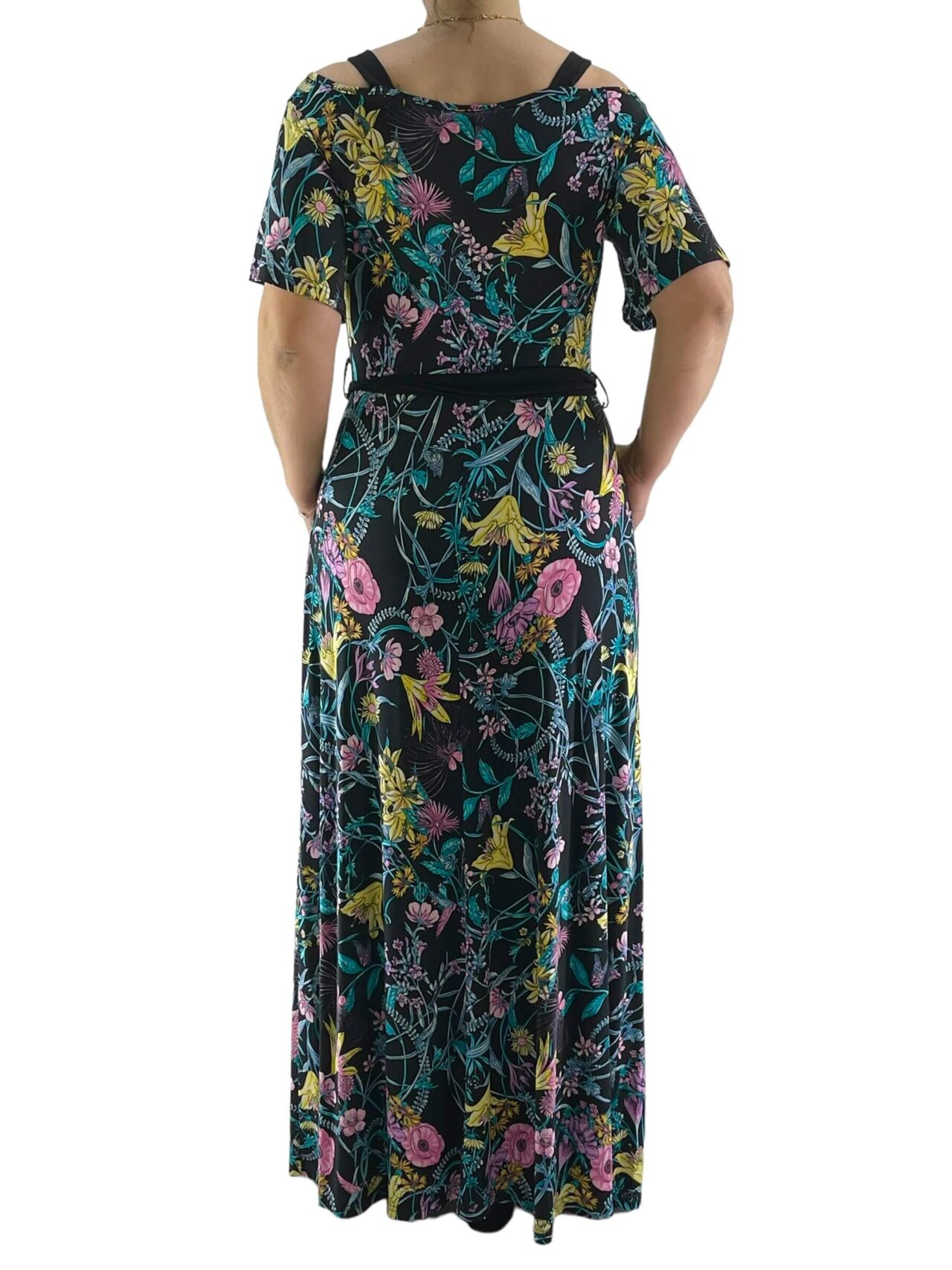 Φόρεμα εμπριμέ maxi με έξω ώμους και αλυσίδες