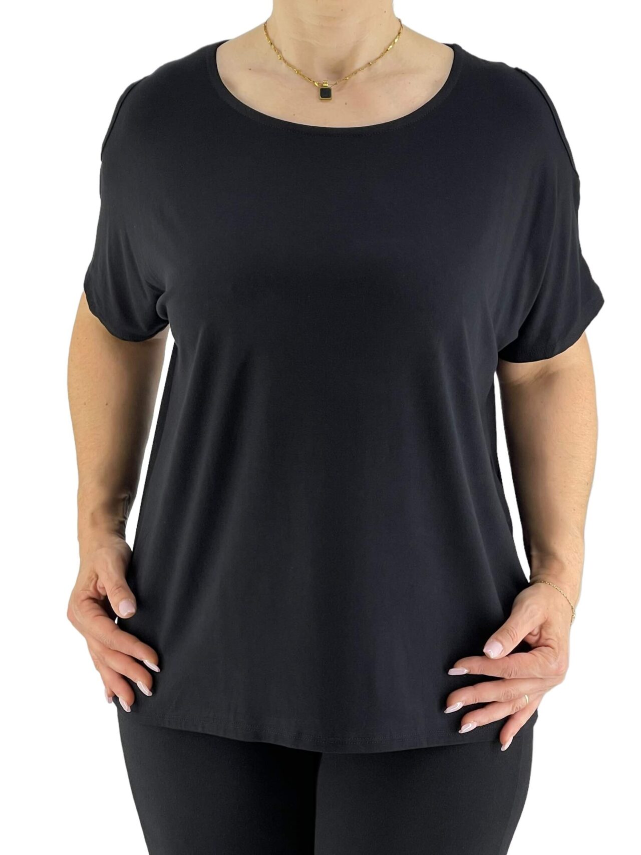 Μπλούζα μονόχρωμη με έξω ώμους-μαύρο