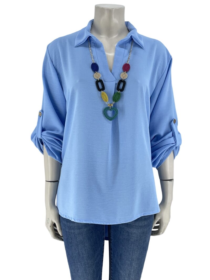 Μπλούζα μονόχρωμη με γιακά και κολιέ-σιέλ